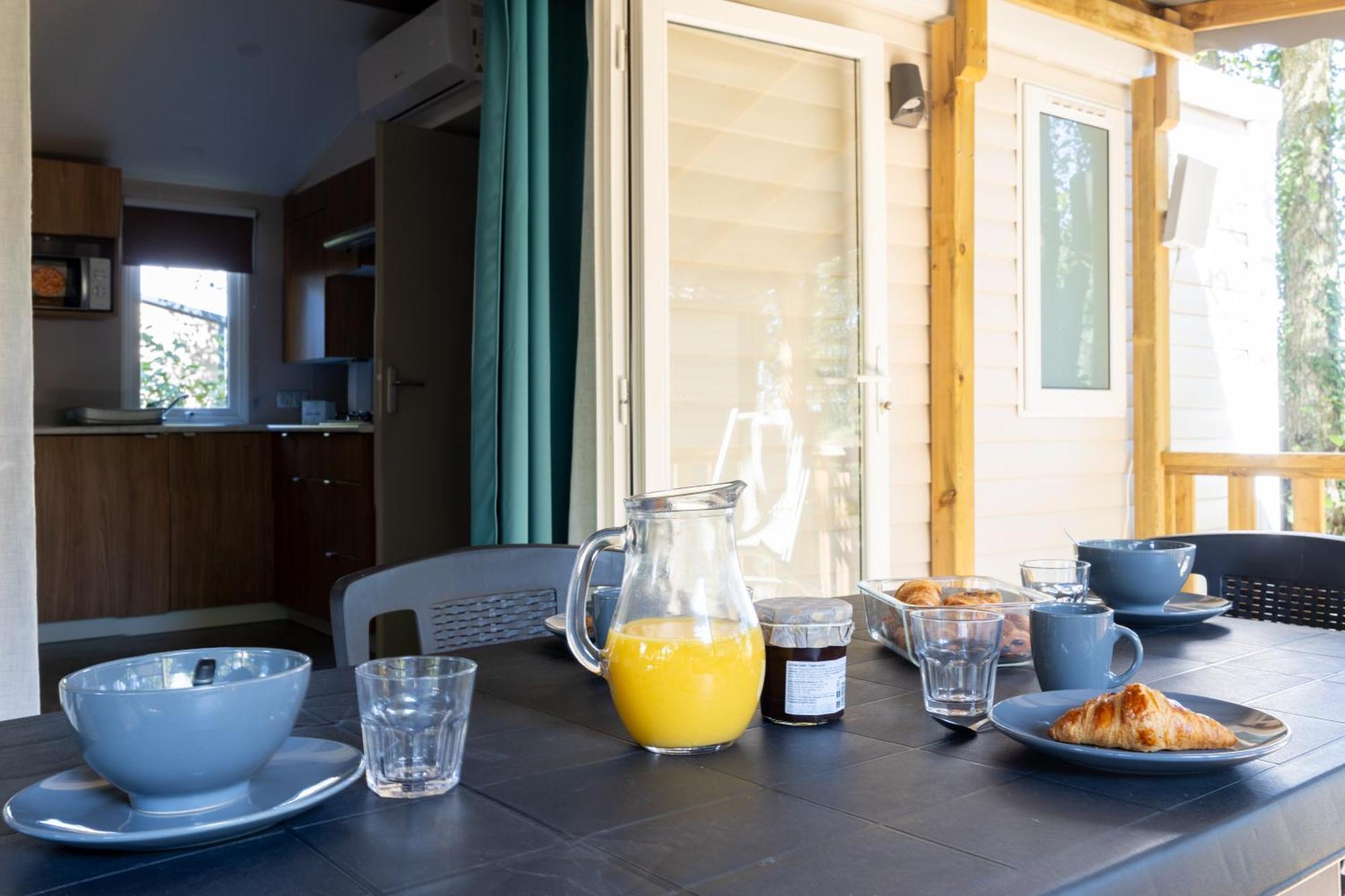 L'Oasis Des Dombes Hotel Ambérieux-en-Dombes Cameră foto